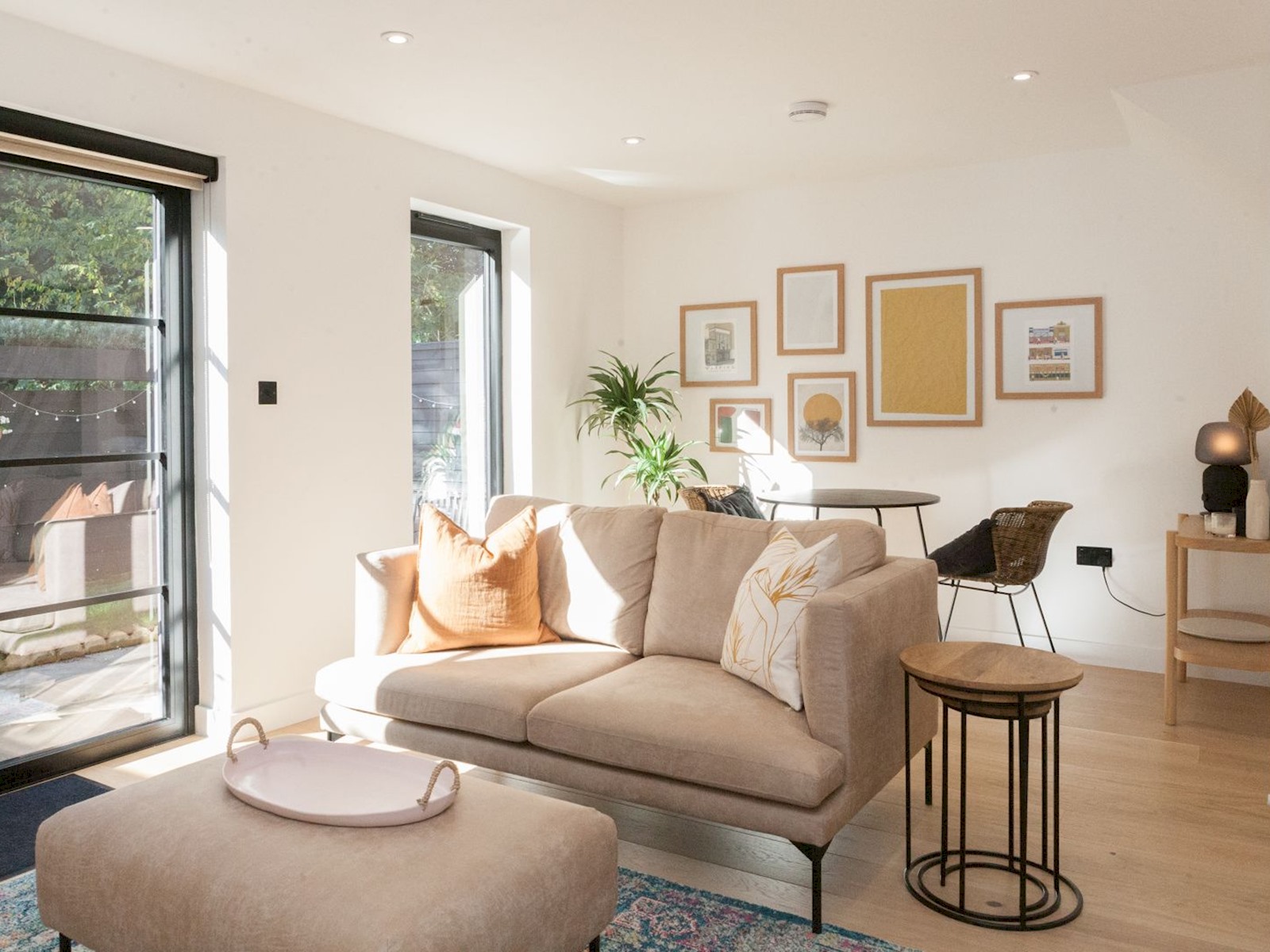 Designer 2 Storey Garden House - Pass the Keys in 17 Wine Cl E1W 3RQ - Property image 30 - VivreStays