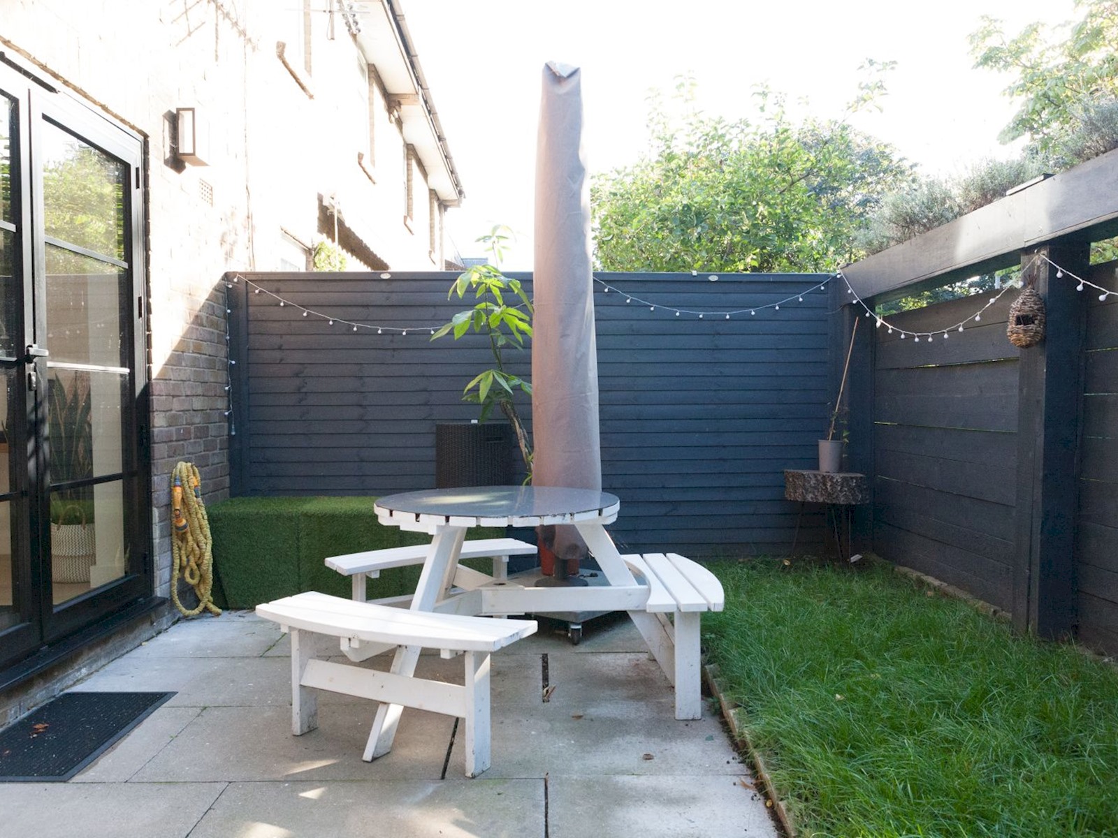 Designer 2 Storey Garden House - Pass the Keys in 17 Wine Cl E1W 3RQ - Property image 44 - VivreStays
