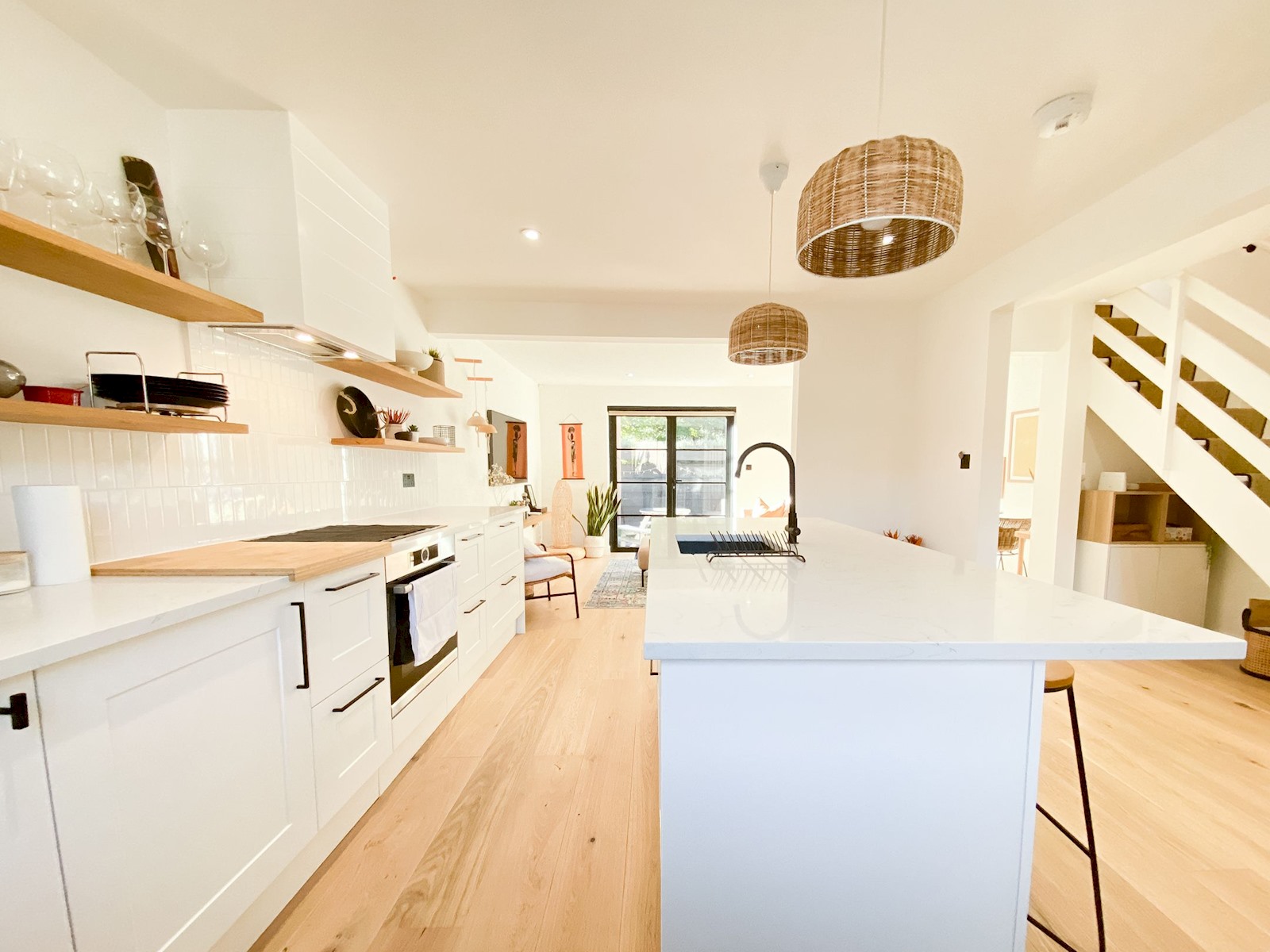 Designer 2 Storey Garden House - Pass the Keys in 17 Wine Cl E1W 3RQ - Property image 52 - VivreStays