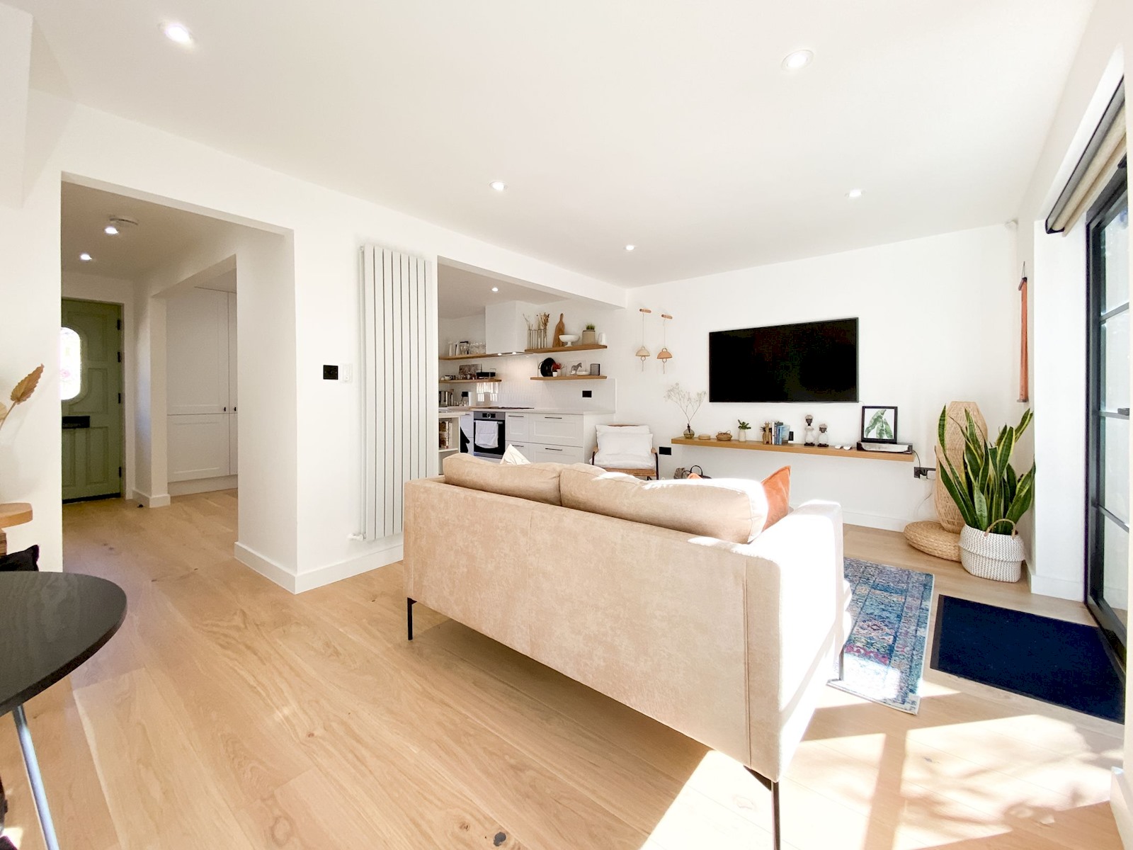 Designer 2 Storey Garden House - Pass the Keys in 17 Wine Cl E1W 3RQ - Property image 56 - VivreStays