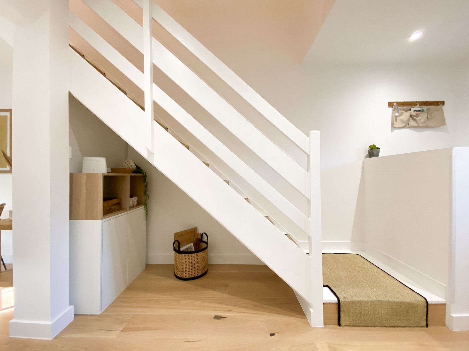 Designer 2 Storey Garden House - Pass the Keys in 17 Wine Cl E1W 3RQ - Property image 93 - VivreStays