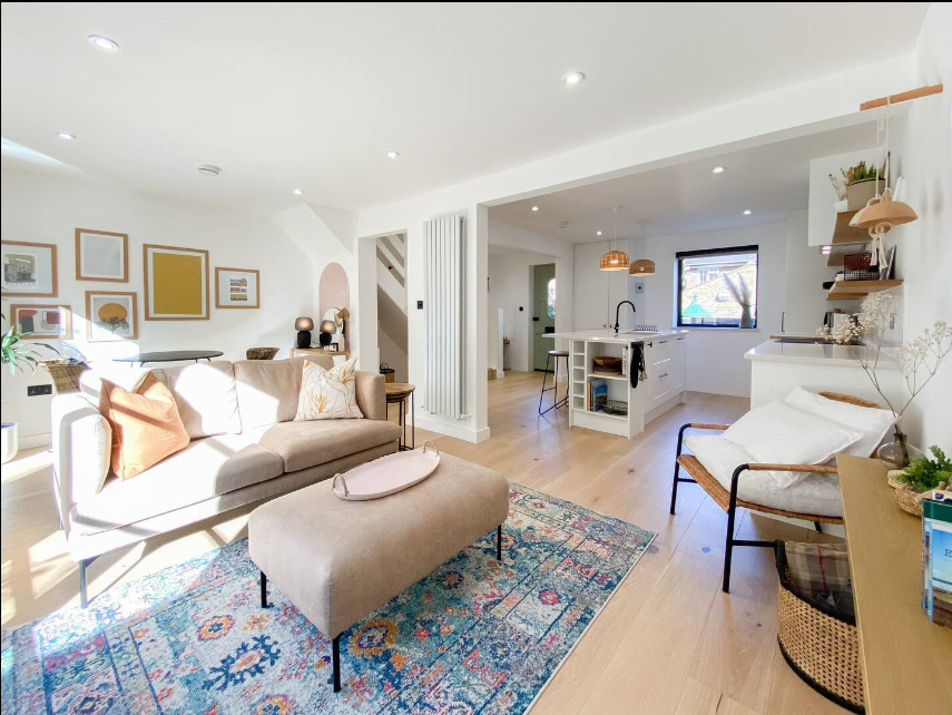 Designer 2 Storey Garden House - Pass the Keys in 17 Wine Cl E1W 3RQ - Property image 19 - VivreStays