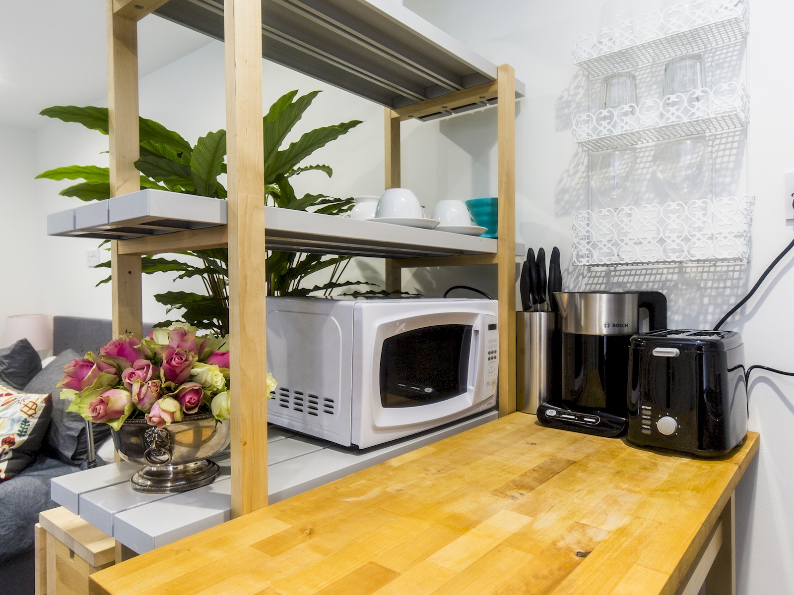 Cozy Brixton Hideaway – Cute & Convenient Stay - Pass the Keys in 14 Bonham Rd, Ground Floor Flat, Brixton, London SW2 5HF, UK SW2 5HF - Property image 8 - VivreStays