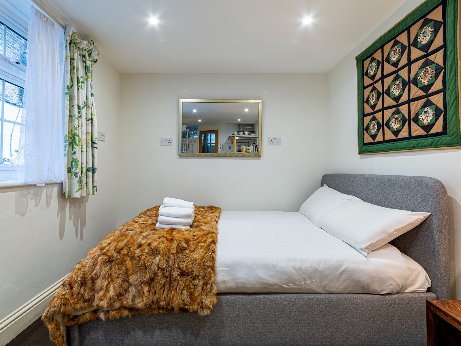 Cozy Brixton Hideaway – Cute & Convenient Stay - Pass the Keys in 14 Bonham Rd, Ground Floor Flat, Brixton, London SW2 5HF, UK SW2 5HF - Property image 7 - VivreStays