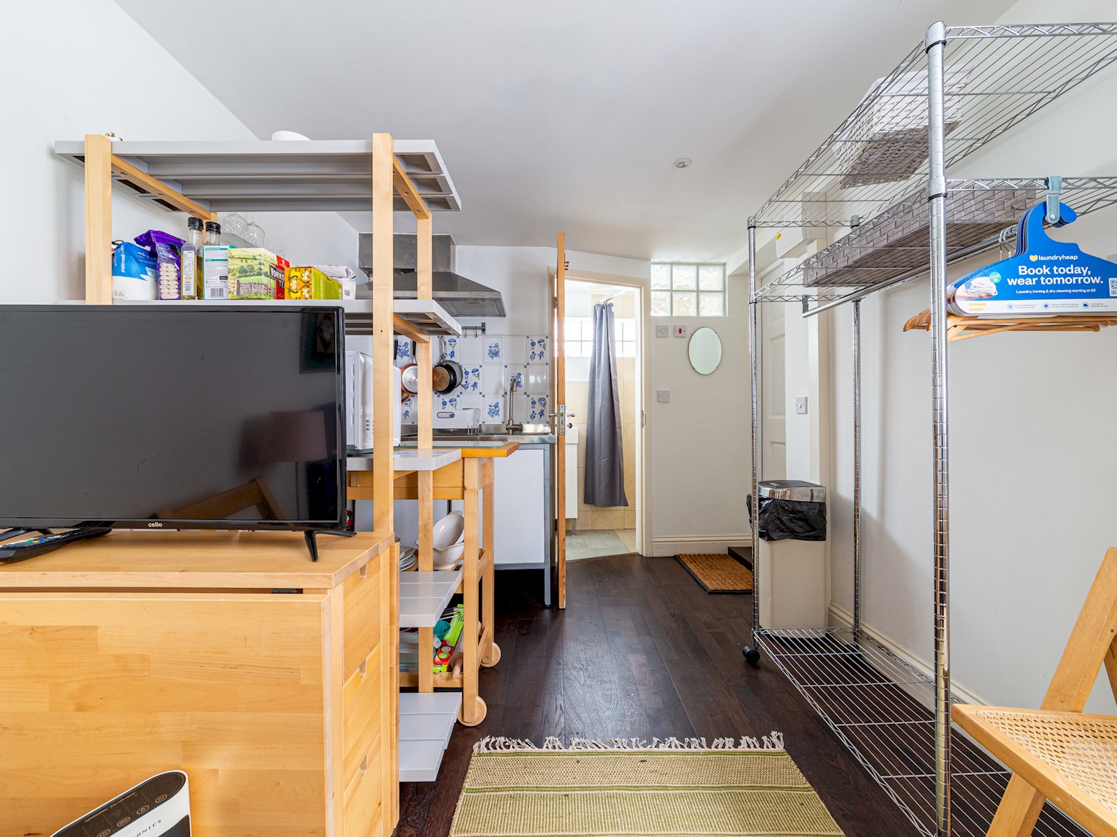 Cozy Brixton Hideaway – Cute & Convenient Stay - Pass the Keys in 14 Bonham Rd, Ground Floor Flat, Brixton, London SW2 5HF, UK SW2 5HF - Property image 15 - VivreStays
