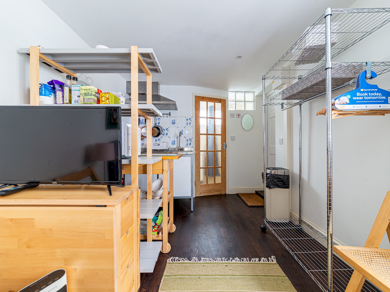 Cozy Brixton Hideaway – Cute & Convenient Stay - Pass the Keys in 14 Bonham Rd, Ground Floor Flat, Brixton, London SW2 5HF, UK SW2 5HF - Property image 16 - VivreStays