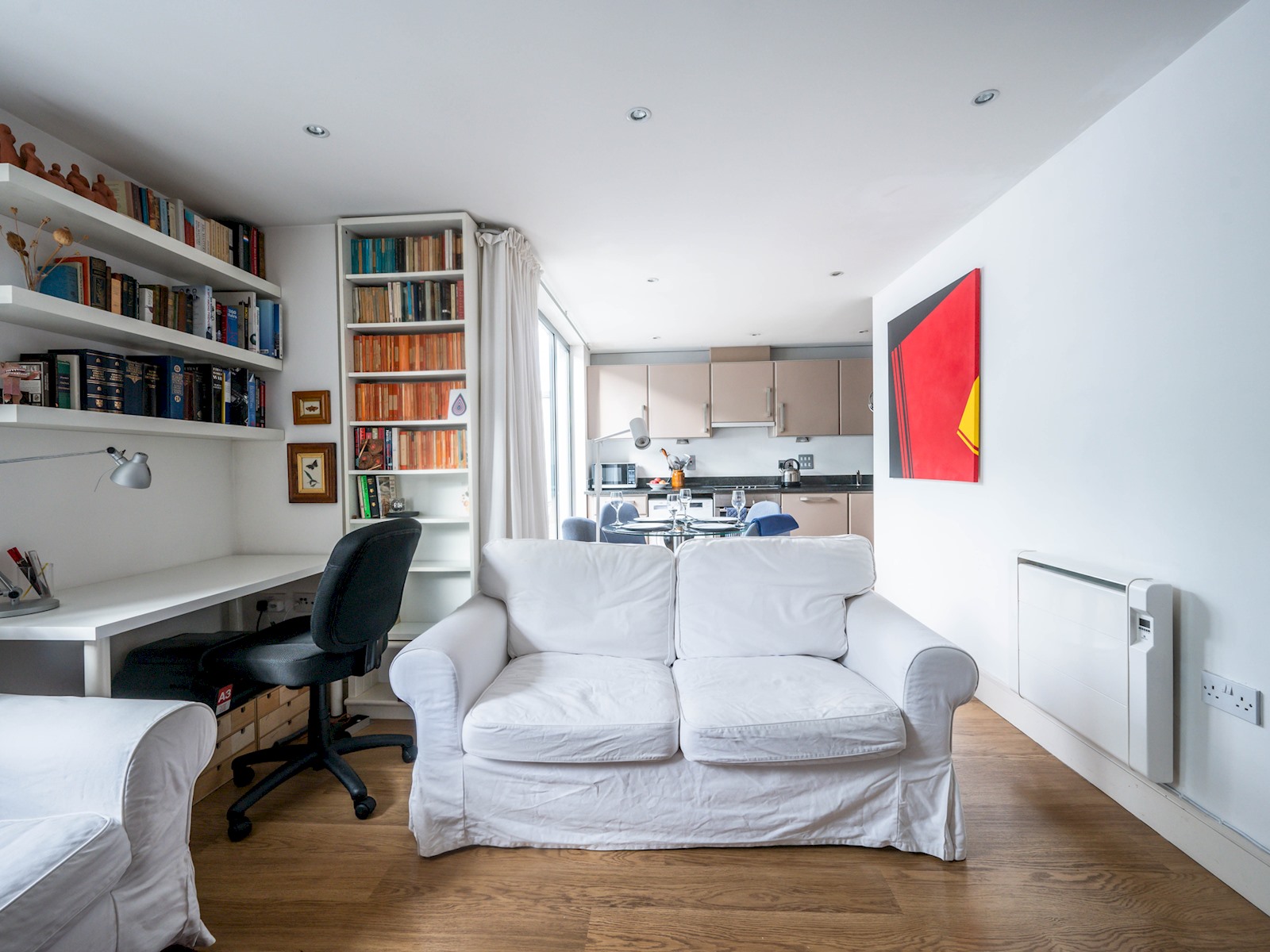 View Comfortable flat in Central London - Pass the Keys in Flat 11, 167 Bermondsey Street, London SE1 3UF SE1 3UF Comfortable flat in Central London - Pass the Keys in Flat 11, 167 Bermondsey Street, London SE1 3UF SE1 3UF - Property image 30 - VivreStays