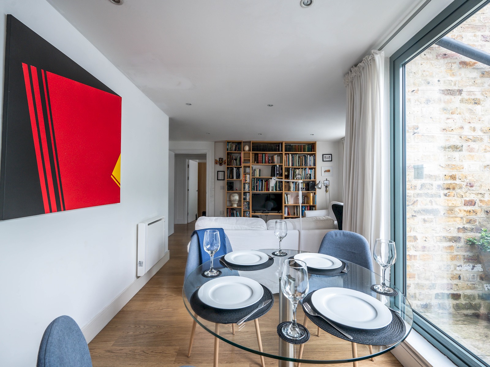 View Comfortable flat in Central London - Pass the Keys in Flat 11, 167 Bermondsey Street, London SE1 3UF SE1 3UF Comfortable flat in Central London - Pass the Keys in Flat 11, 167 Bermondsey Street, London SE1 3UF SE1 3UF - Property image 37 - VivreStays