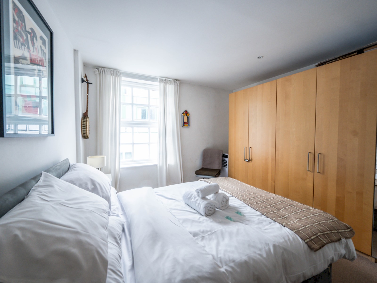 View Comfortable flat in Central London - Pass the Keys in Flat 11, 167 Bermondsey Street, London SE1 3UF SE1 3UF Comfortable flat in Central London - Pass the Keys in Flat 11, 167 Bermondsey Street, London SE1 3UF SE1 3UF - Property image 45 - VivreStays