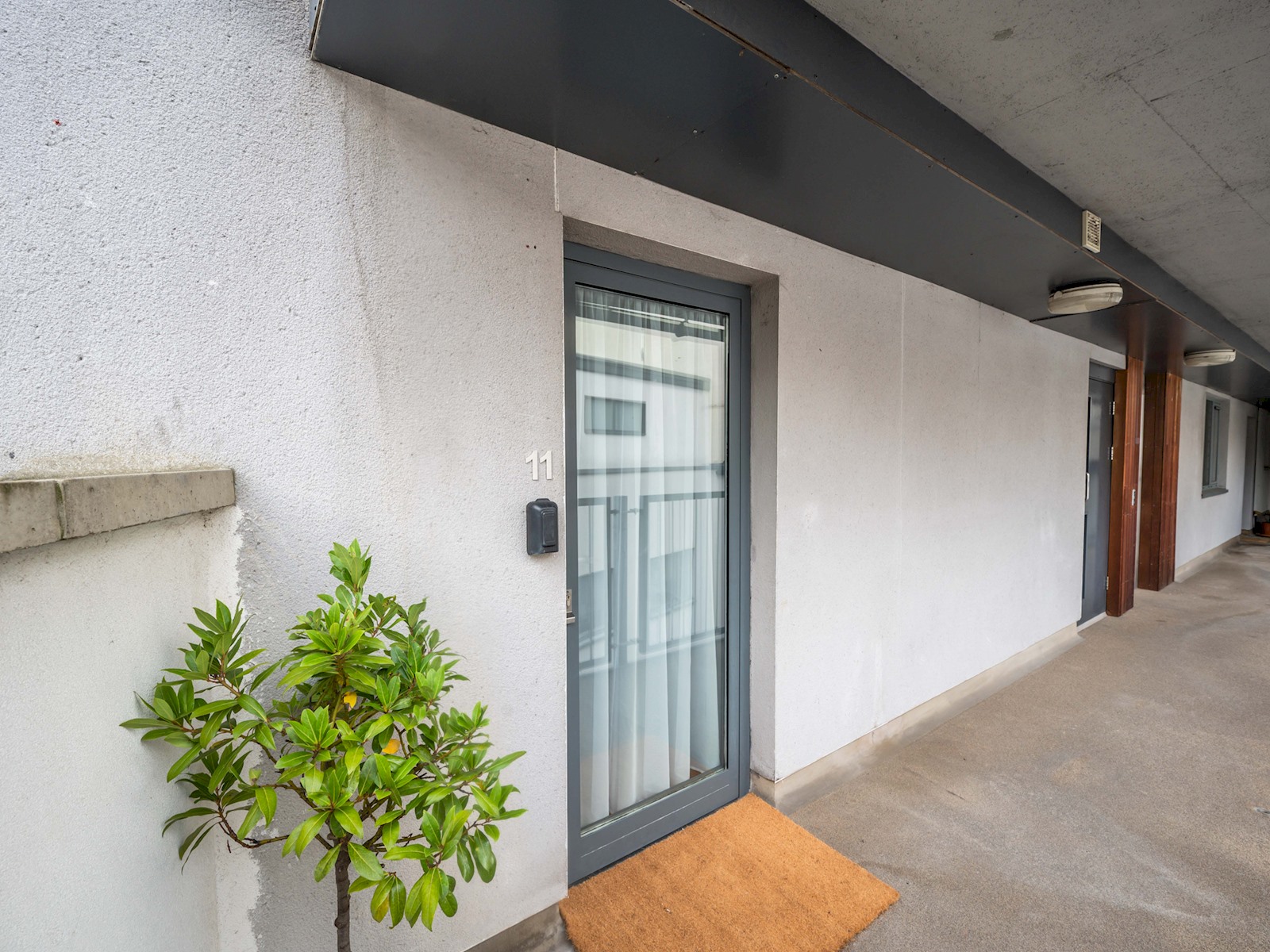 View Comfortable flat in Central London - Pass the Keys in Flat 11, 167 Bermondsey Street, London SE1 3UF SE1 3UF Comfortable flat in Central London - Pass the Keys in Flat 11, 167 Bermondsey Street, London SE1 3UF SE1 3UF - Property image 59 - VivreStays