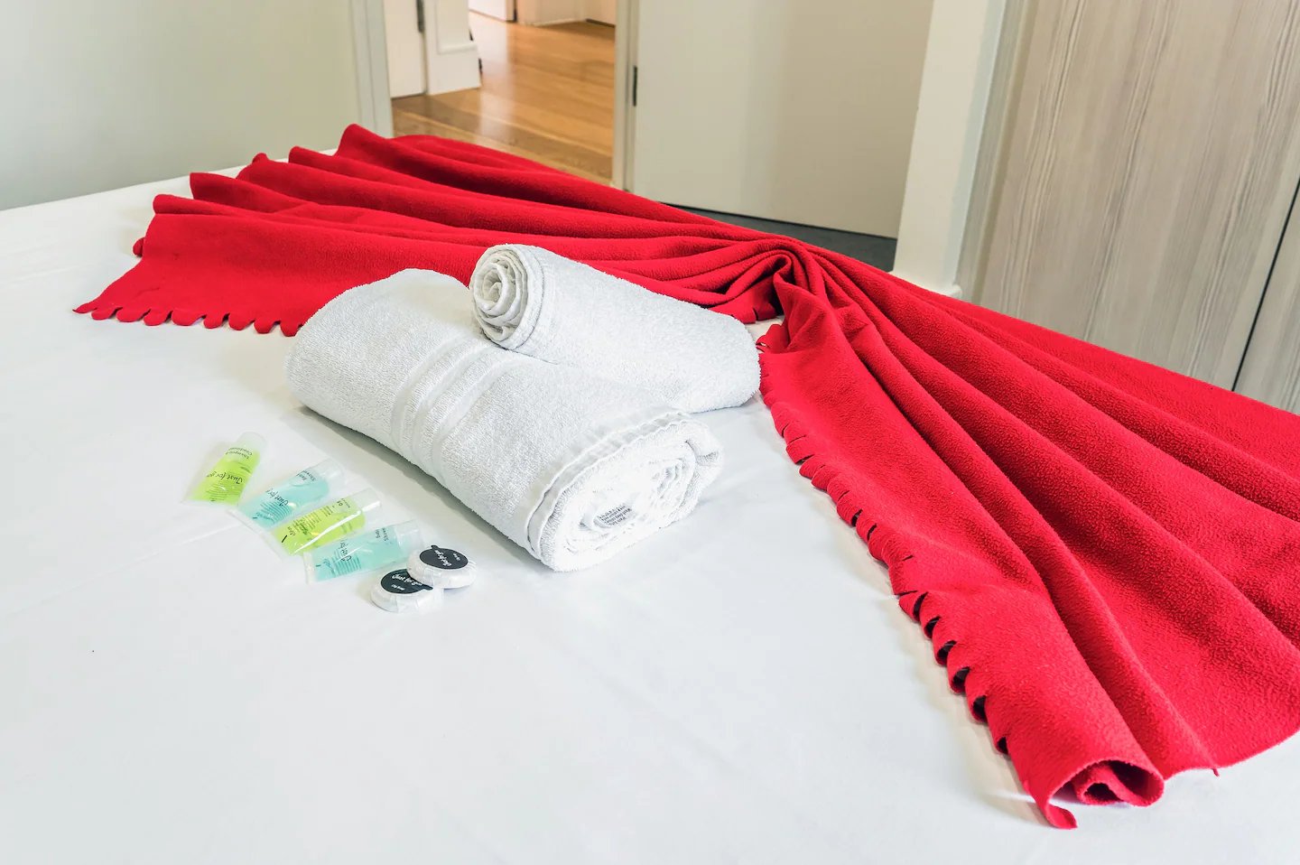 Spacious Elegant Apartment in Shepard's Bush - Pass the Keys in Flat 3, 137 Coningham Road W12 8BU - Property image 15 - VivreStays