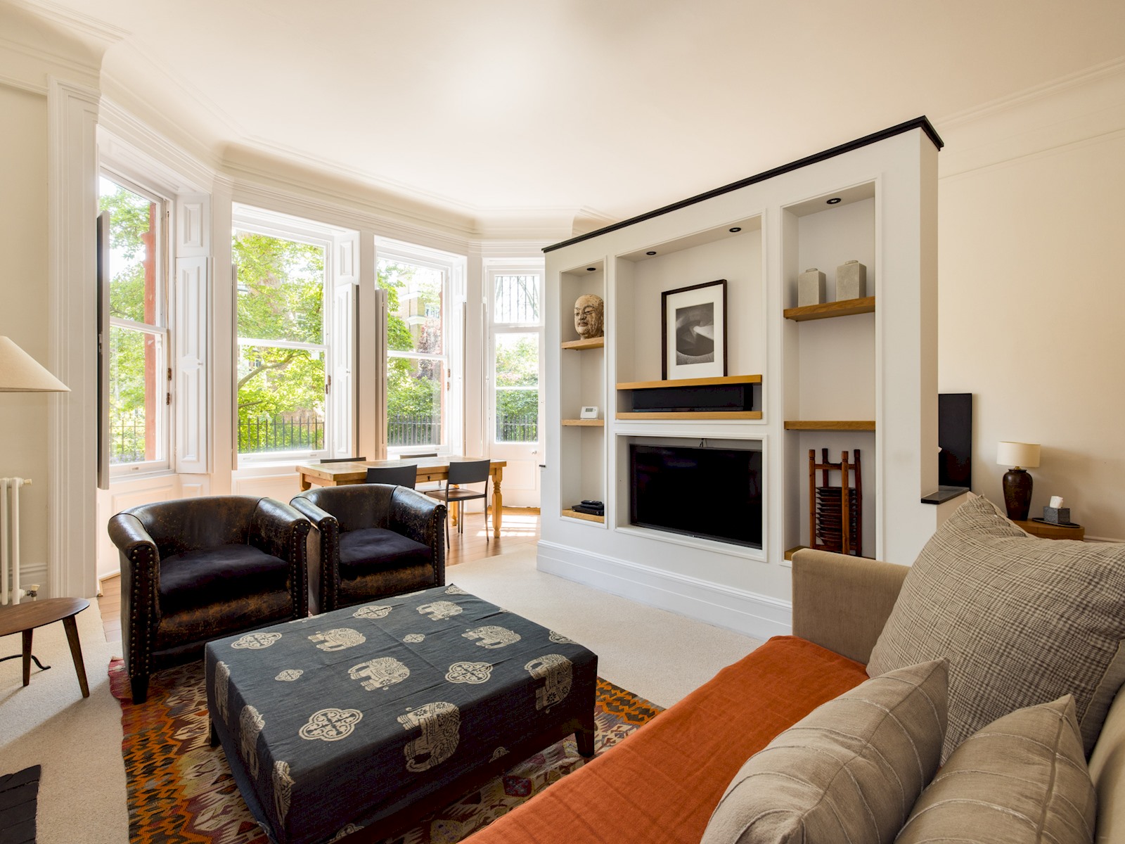 View Sophisticated Studio in South Kensington - Pass the Keys in Flat 4, 65 Harrington Gardens, London, SW7 4JZ SW7 4JZ Sophisticated Studio in South Kensington - Pass the Keys in Flat 4, 65 Harrington Gardens, London, SW7 4JZ SW7 4JZ - Property image 9 - VivreStays