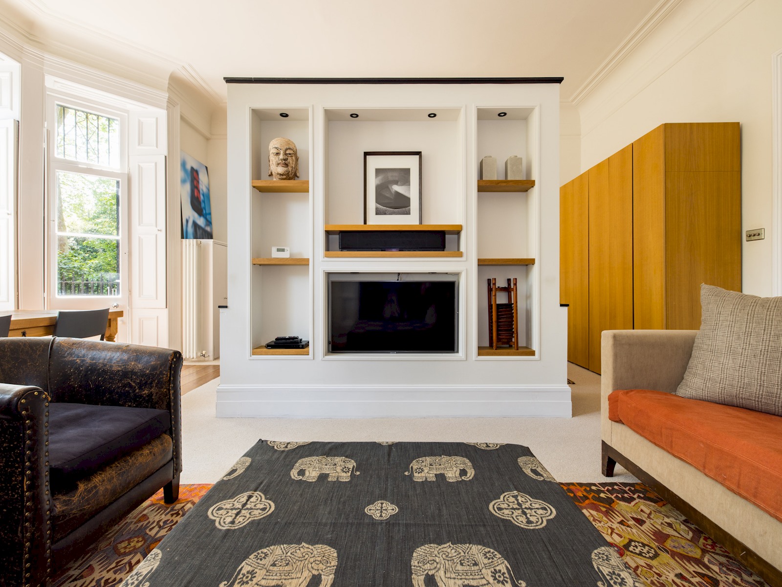 View Sophisticated Studio in South Kensington - Pass the Keys in Flat 4, 65 Harrington Gardens, London, SW7 4JZ SW7 4JZ Sophisticated Studio in South Kensington - Pass the Keys in Flat 4, 65 Harrington Gardens, London, SW7 4JZ SW7 4JZ - Property image 7 - VivreStays