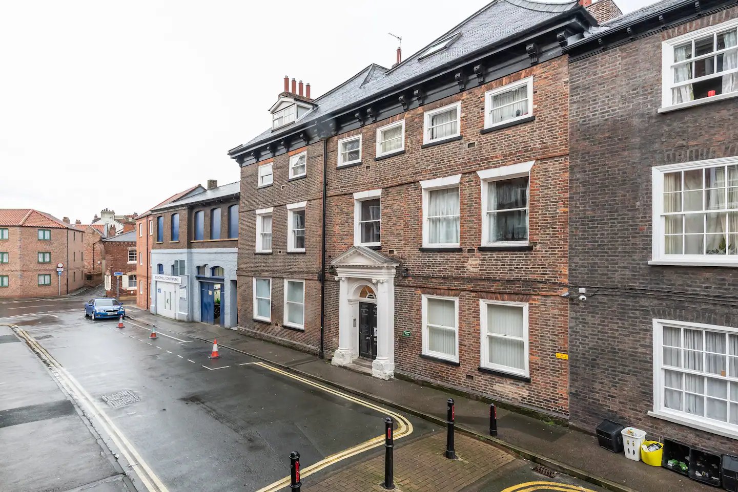 Flat 8, Bishophill · Stunning 1-Bed Flat within York's City Walls - Pass the Keys in Flat 8, 11-13 Bishophill Senior YO1 6BD - Property image 6 - VivreStays