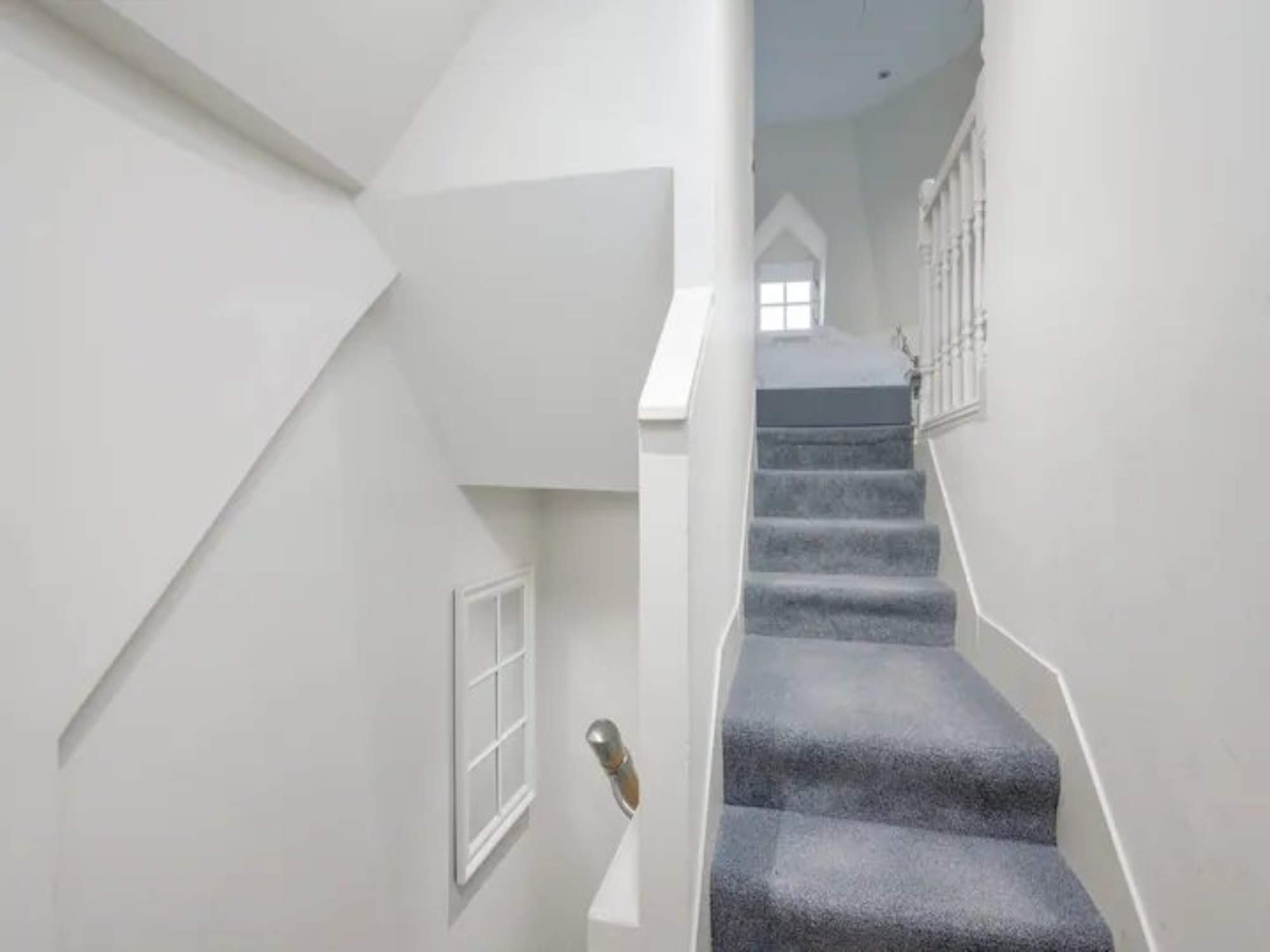 Historic Ramsay Garden Apt With Balcony Views - Pass the Keys in 5/4 Ramsay Gardens, EH1 2NA EH1 2NA - Property image 41 - VivreStays