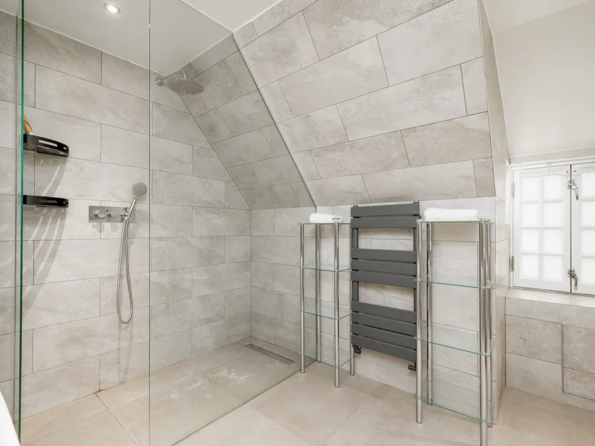 Historic Ramsay Garden Apt With Balcony Views - Pass the Keys in 5/4 Ramsay Gardens, EH1 2NA EH1 2NA - Property image 76 - VivreStays