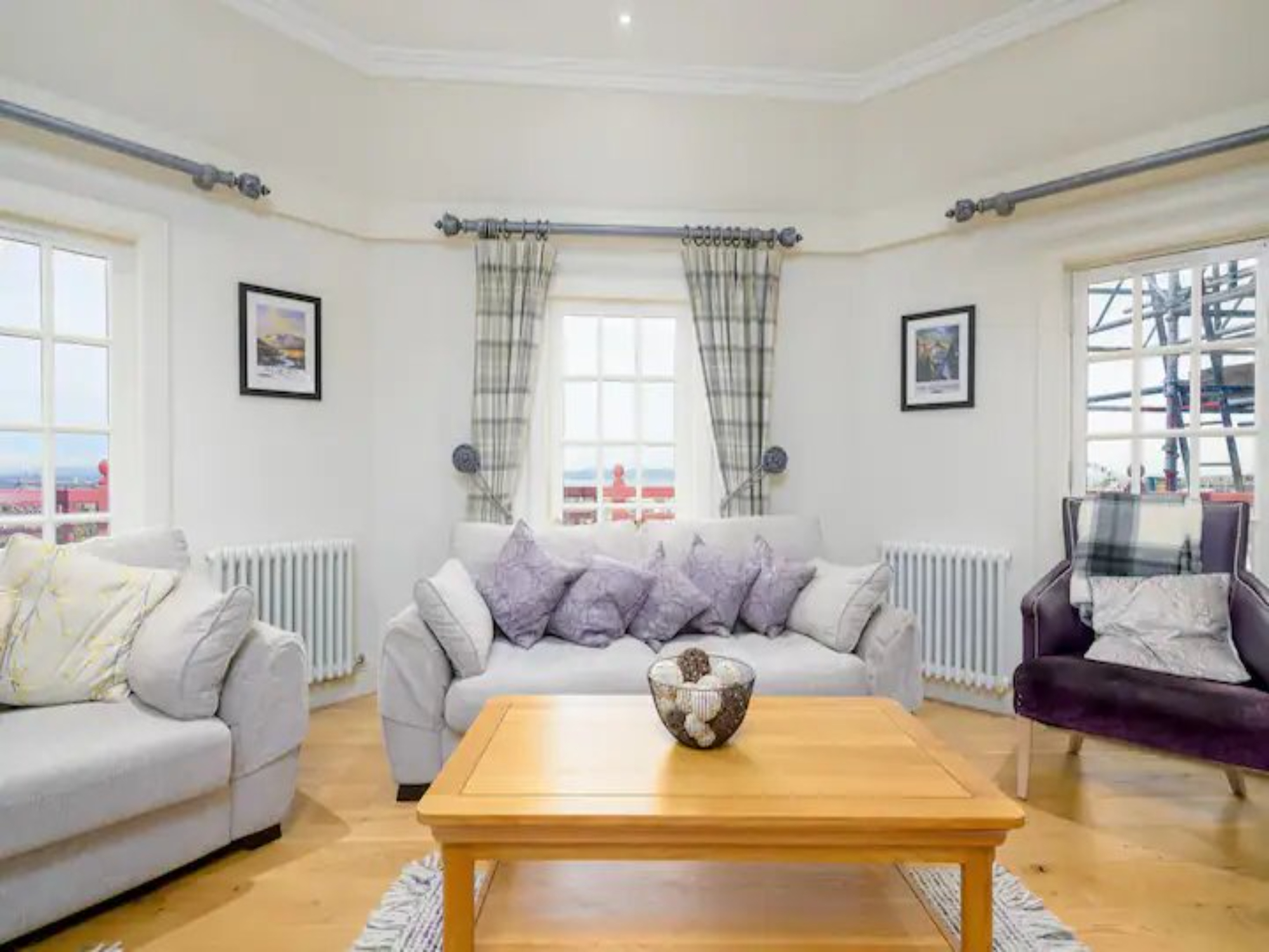 Historic Ramsay Garden Apt With Balcony Views - Pass the Keys in 5/4 Ramsay Gardens, EH1 2NA EH1 2NA - Property image 5 - VivreStays