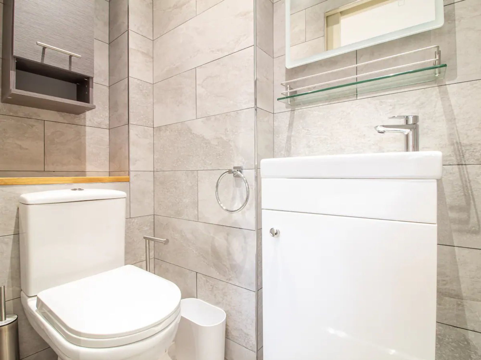 Historic Ramsay Garden Apt With Balcony Views - Pass the Keys in 5/4 Ramsay Gardens, EH1 2NA EH1 2NA - Property image 73 - VivreStays