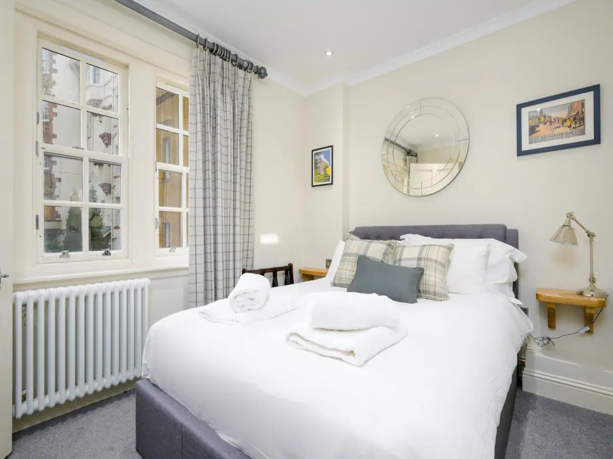 Historic Ramsay Garden Apt With Balcony Views - Pass the Keys in 5/4 Ramsay Gardens, EH1 2NA EH1 2NA - Property image 34 - VivreStays