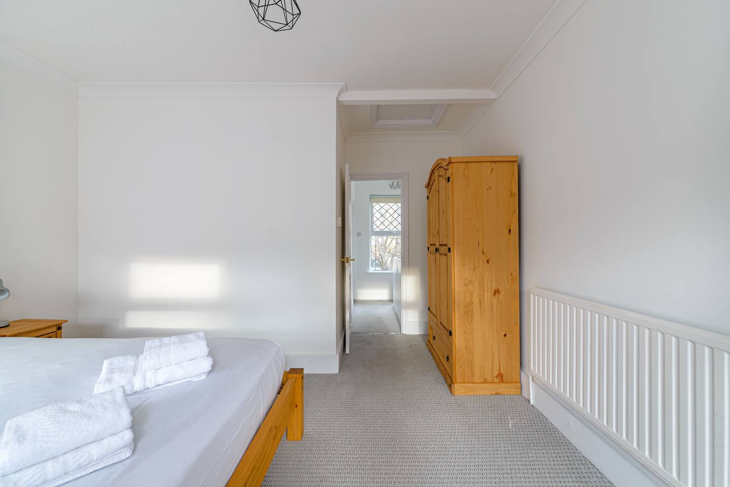 Modern Simplicity 10mins from Westfield, Stratford - Pass the Keys in 57 Janson Road E15 1TE - Property image 23 - VivreStays