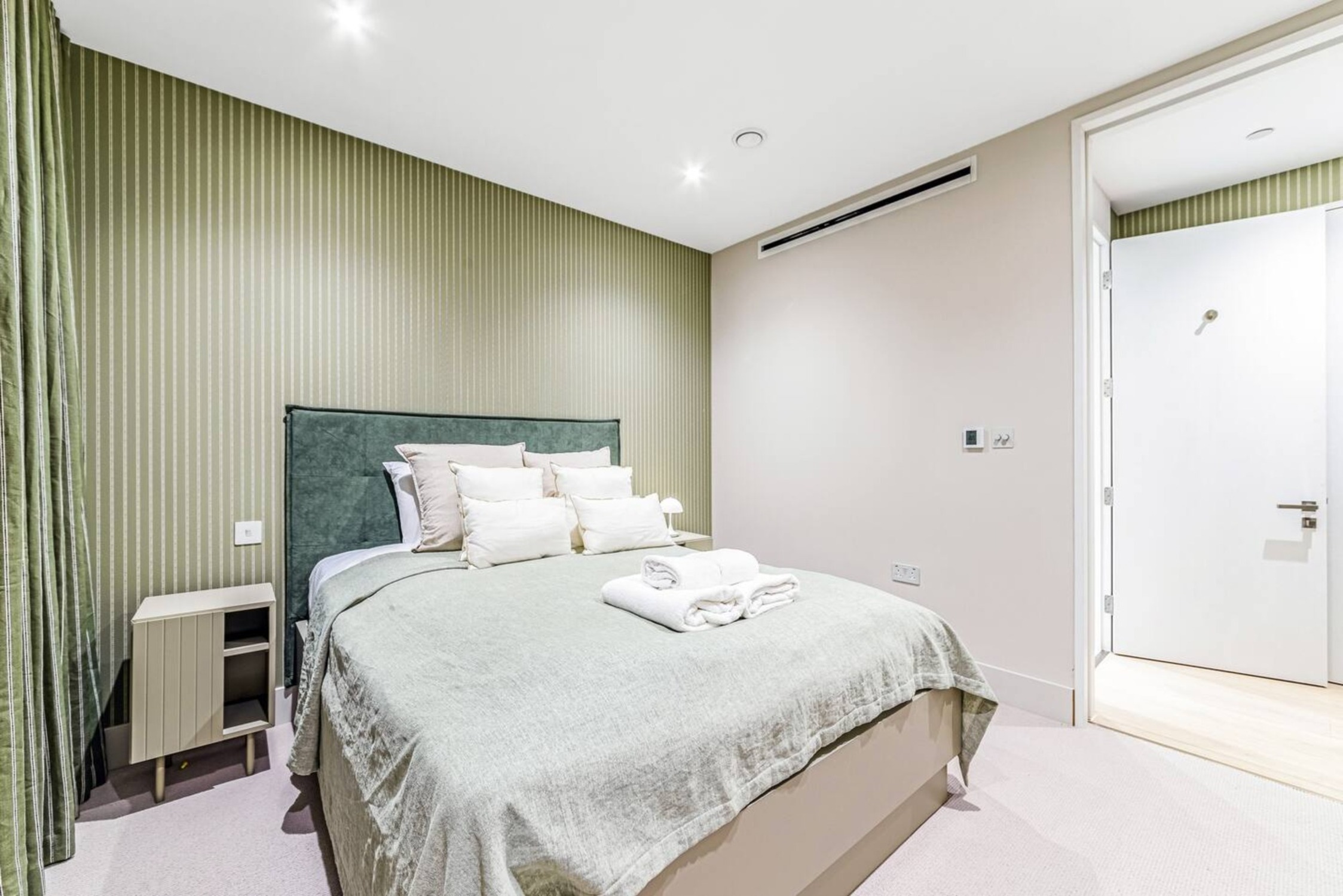 Heart of Paddington - Modern 1Bedroom Apartment - Pass the Keys in Flat 31, 16 Crompton Street W2 1ND W2 1ND - Property image 14 - VivreStays