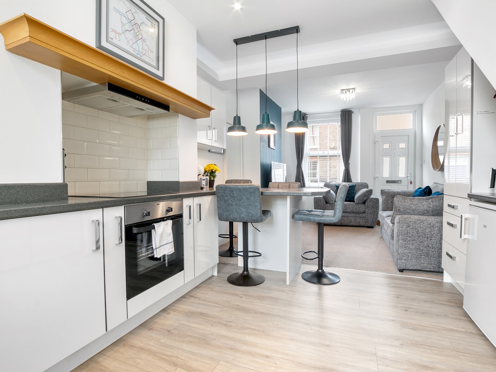 Refurbished 2 Bed Close To City - Pass The Keys in 61 Dale Street, York, YO23 1AE YO24 1AH - Property image 4 - VivreStays