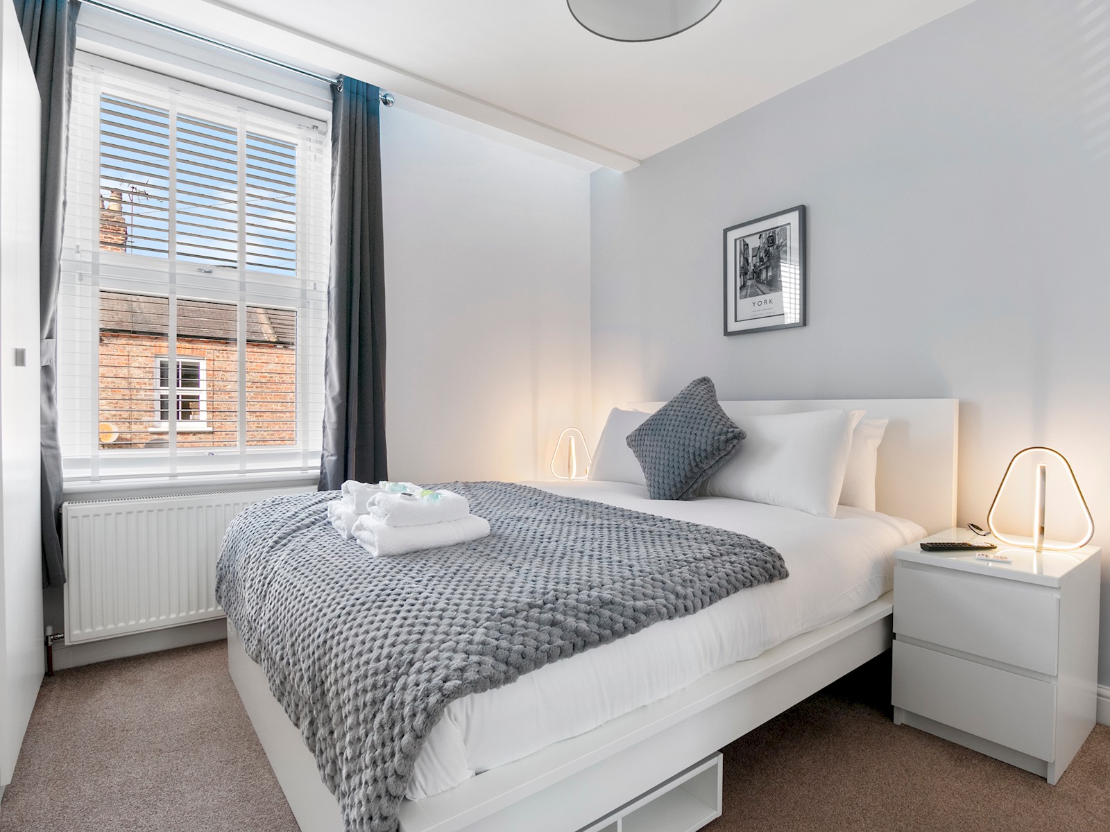 Refurbished 2 Bed Close To City - Pass The Keys in 61 Dale Street, York, YO23 1AE YO24 1AH - Property image 15 - VivreStays