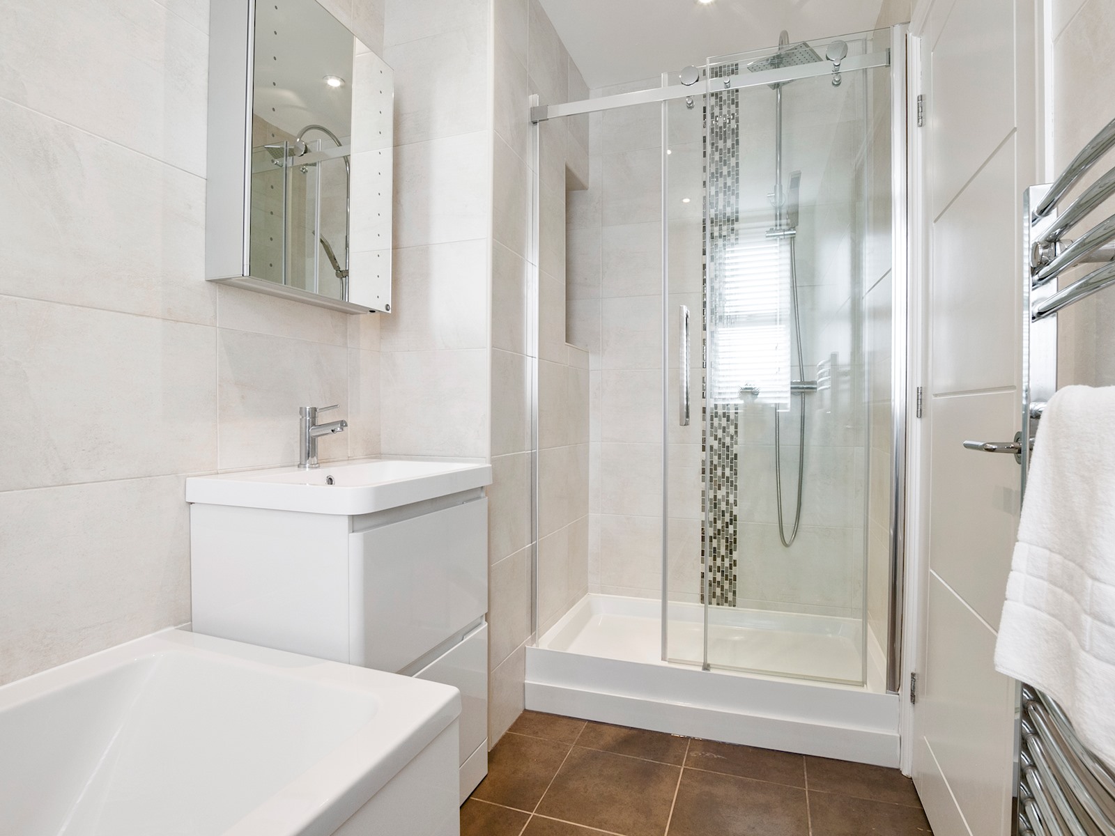 Refurbished 2 Bed Close To City - Pass The Keys in 61 Dale Street, York, YO23 1AE YO24 1AH - Property image 17 - VivreStays