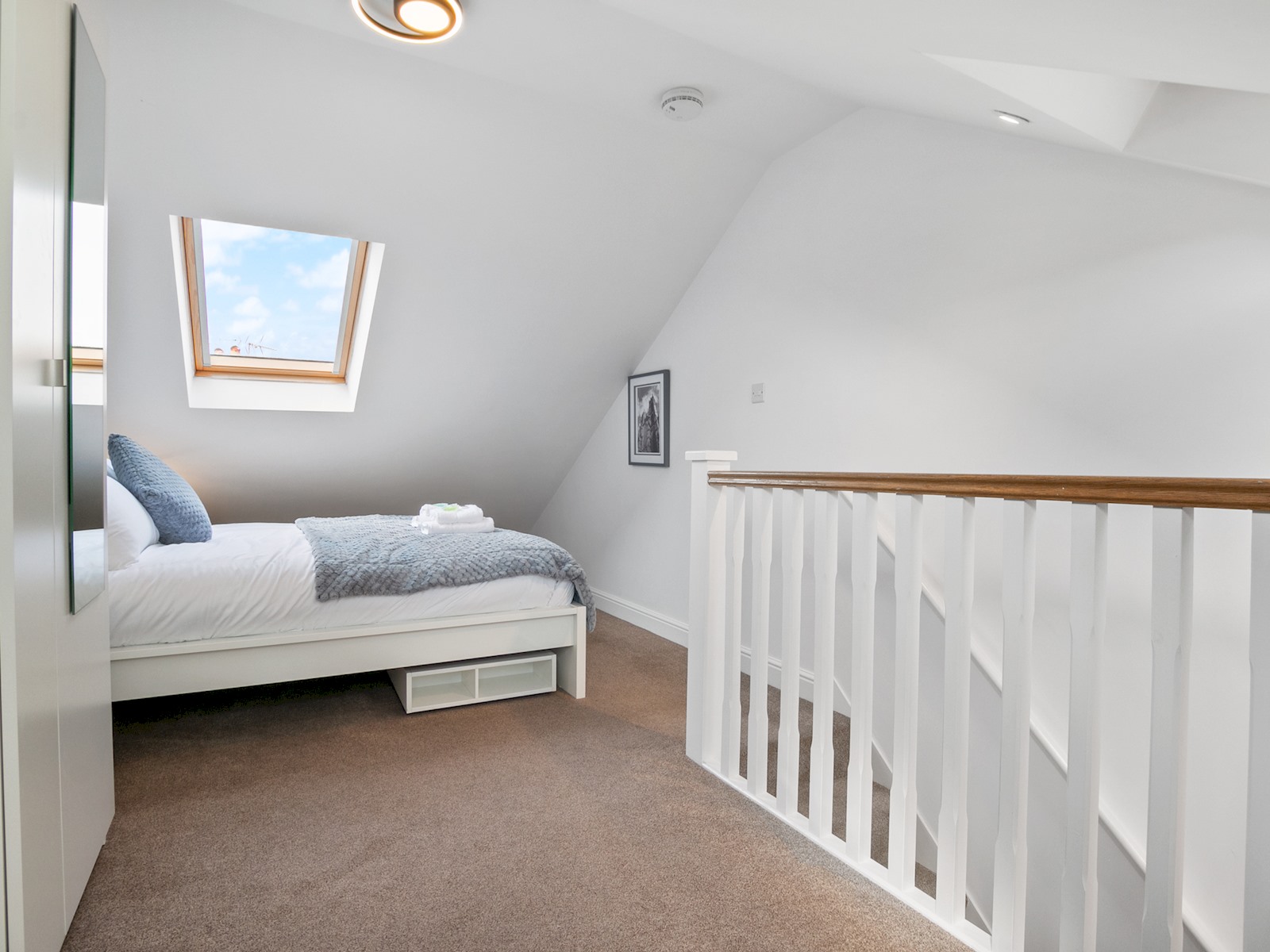 Refurbished 2 Bed Close To City - Pass The Keys in 61 Dale Street, York, YO23 1AE YO24 1AH - Property image 13 - VivreStays