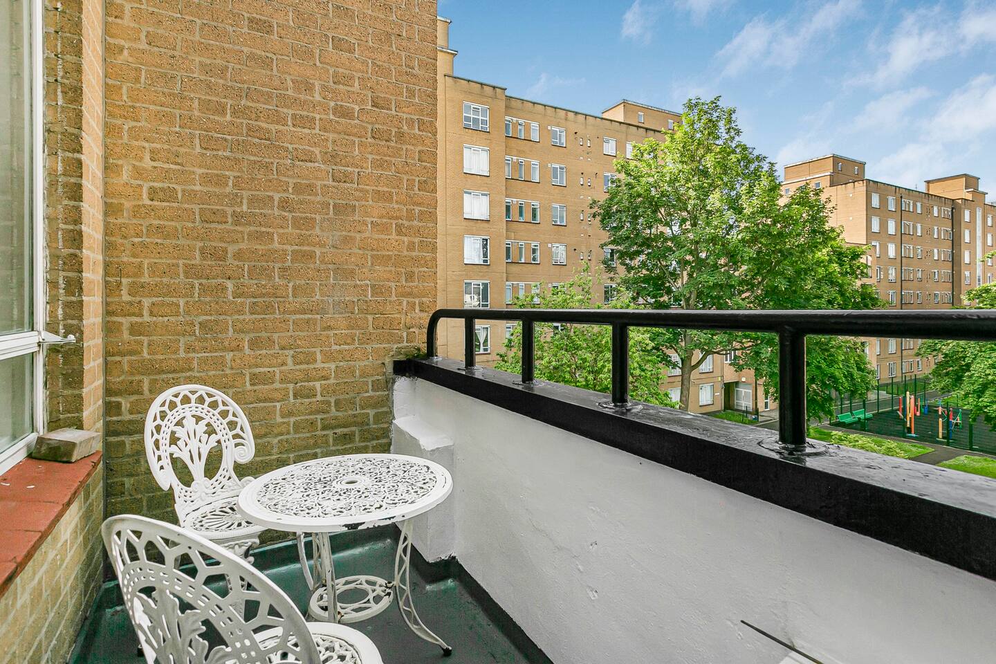 Cozy flat in Beautiful Little Venice, London - Pass the Keys in 113 John Aird Court, Howley Place W2 1UZ - Property image 33 - VivreStays