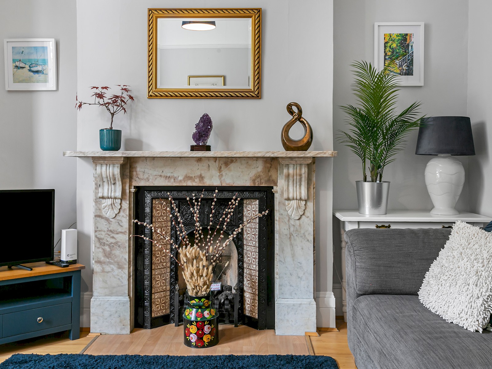 Elegant GetAway House in Vibrant Clapham Juction - Pass the Keys in 21 Beauchamp Road SW11 1PG - Property image 2 - VivreStays