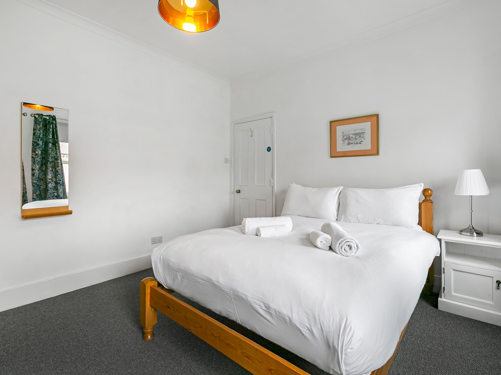 Elegant GetAway House in Vibrant Clapham Juction - Pass the Keys in 21 Beauchamp Road SW11 1PG - Property image 18 - VivreStays