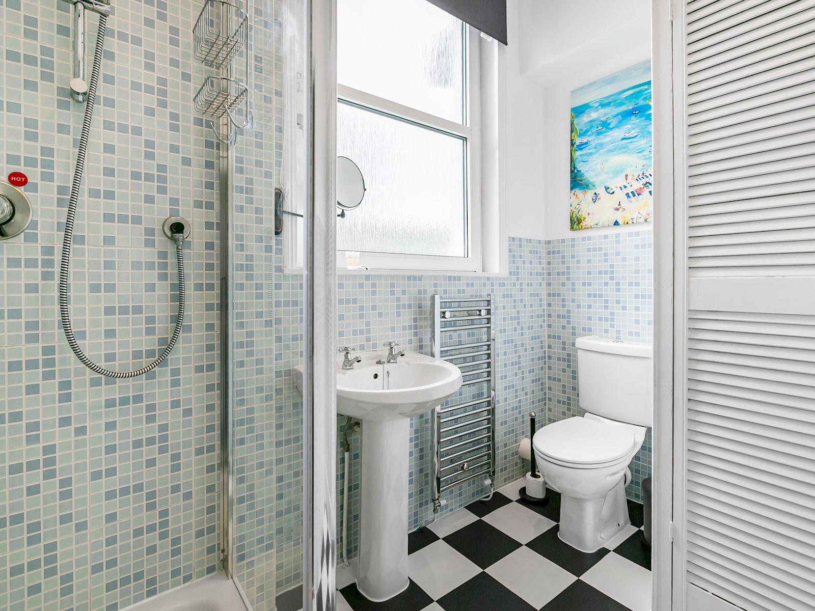 Elegant GetAway House in Vibrant Clapham Juction - Pass the Keys in 21 Beauchamp Road SW11 1PG - Property image 23 - VivreStays