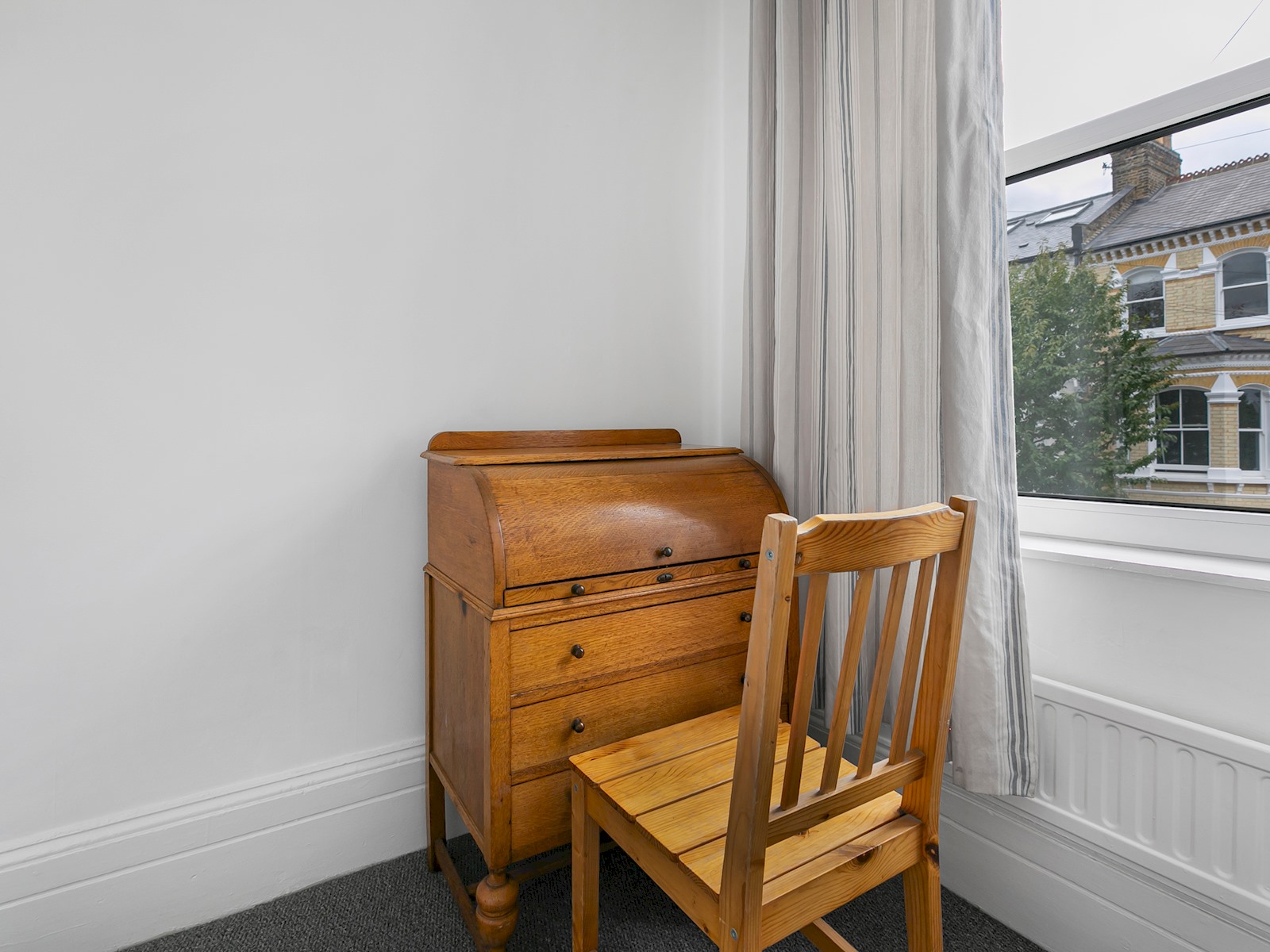 Elegant GetAway House in Vibrant Clapham Juction - Pass the Keys in 21 Beauchamp Road SW11 1PG - Property image 25 - VivreStays