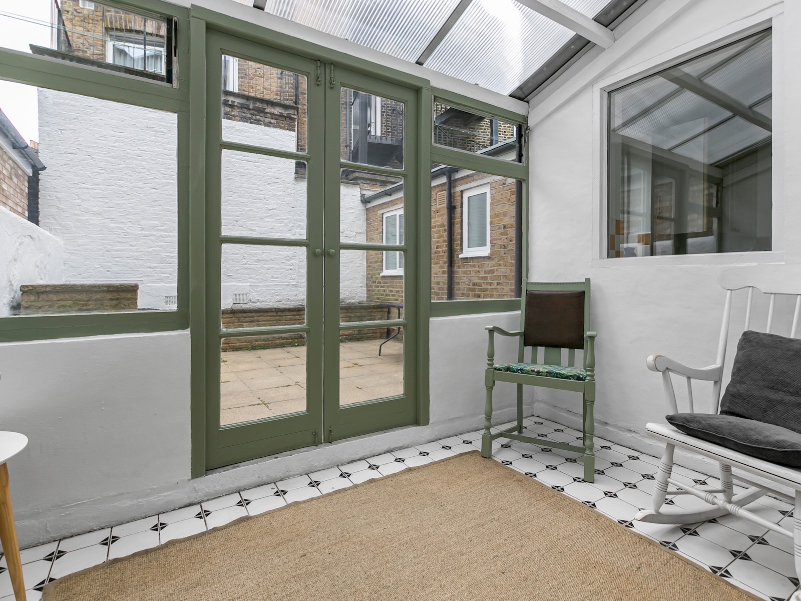 Elegant GetAway House in Vibrant Clapham Juction - Pass the Keys in 21 Beauchamp Road SW11 1PG - Property image 28 - VivreStays