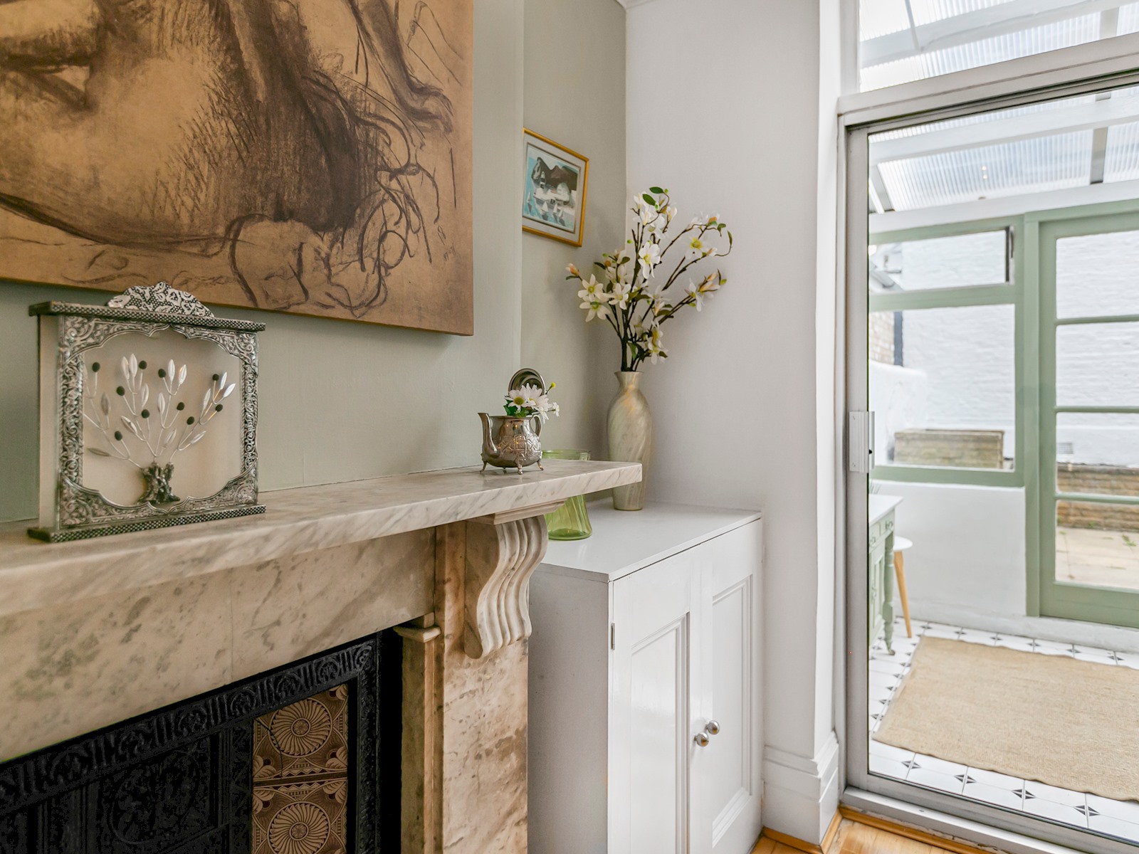 Elegant GetAway House in Vibrant Clapham Juction - Pass the Keys in 21 Beauchamp Road SW11 1PG - Property image 32 - VivreStays