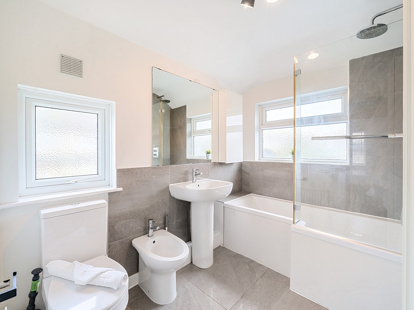 Modern 4 Bed inc. Garden Room & Parking - Oxford - Pass the Keys in 12 Glebelands, Headington OX3 7EL - Property image 17 - VivreStays