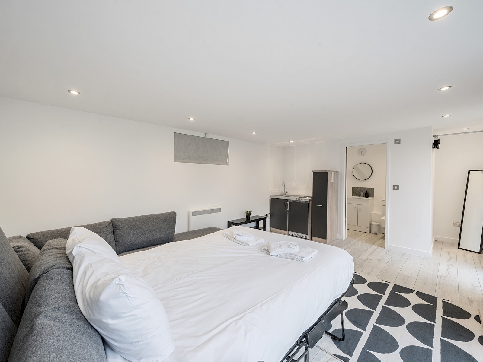 Modern 4 Bed inc. Garden Room & Parking - Oxford - Pass the Keys in 12 Glebelands, Headington OX3 7EL - Property image 14 - VivreStays