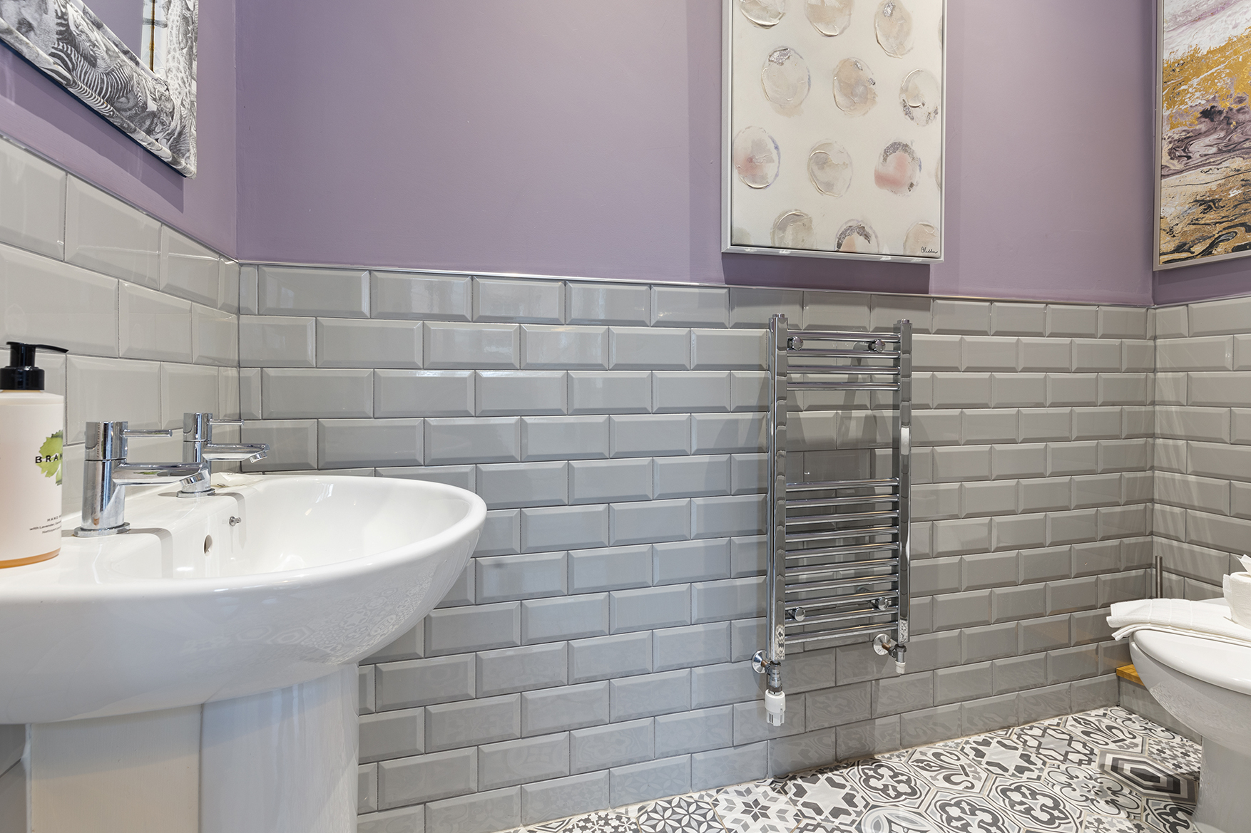 No. 1 - Laurel Cottage - Pass the Keys in 1 Middlethorpe Cottages, Middlethorpe YO23 2GB - Property image 9 - VivreStays