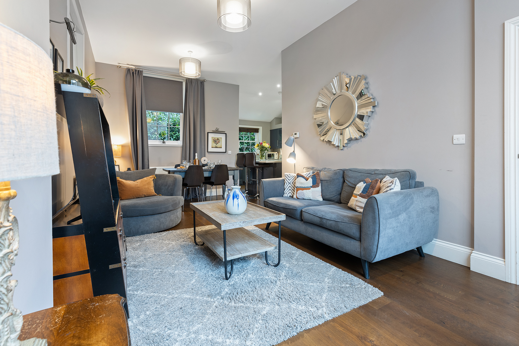 No. 1 - Laurel Cottage - Pass the Keys in 1 Middlethorpe Cottages, Middlethorpe YO23 2GB - Property image 4 - VivreStays