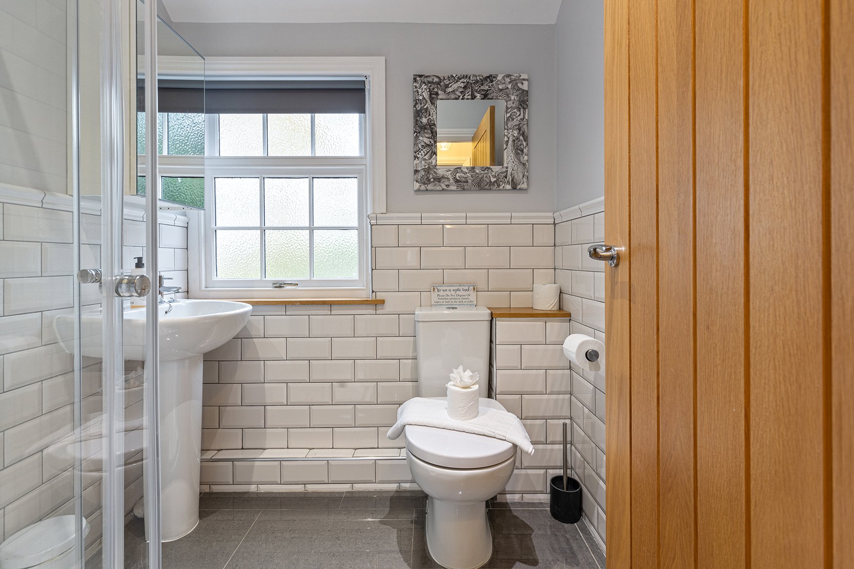 No. 3 - Lime Tree Cottage - Pass the Keys in 3 Middlethorpe Cottages, Middlethorpe, York YO23 2QB - Property image 20 - VivreStays