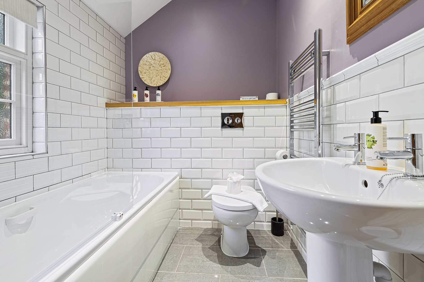 No. 4 - Oak Tree Cottage - Pass the Keys in 4 Middlethorpe Cottages, Middlethorpe, York, YO23 2QB - Property image 19 - VivreStays