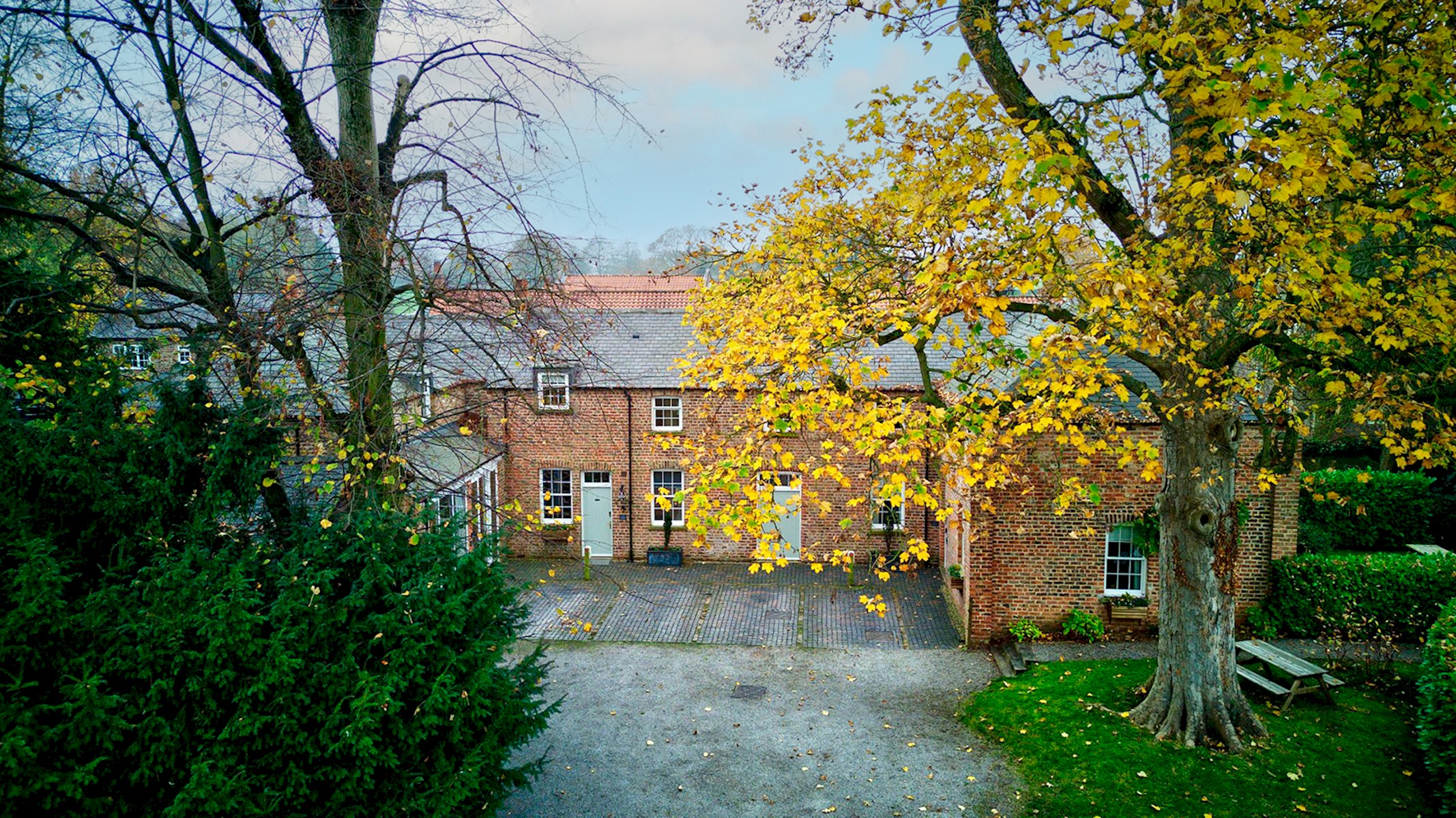 No. 4 - Oak Tree Cottage - Pass the Keys in 4 Middlethorpe Cottages, Middlethorpe, York, YO23 2QB - Property image 22 - VivreStays