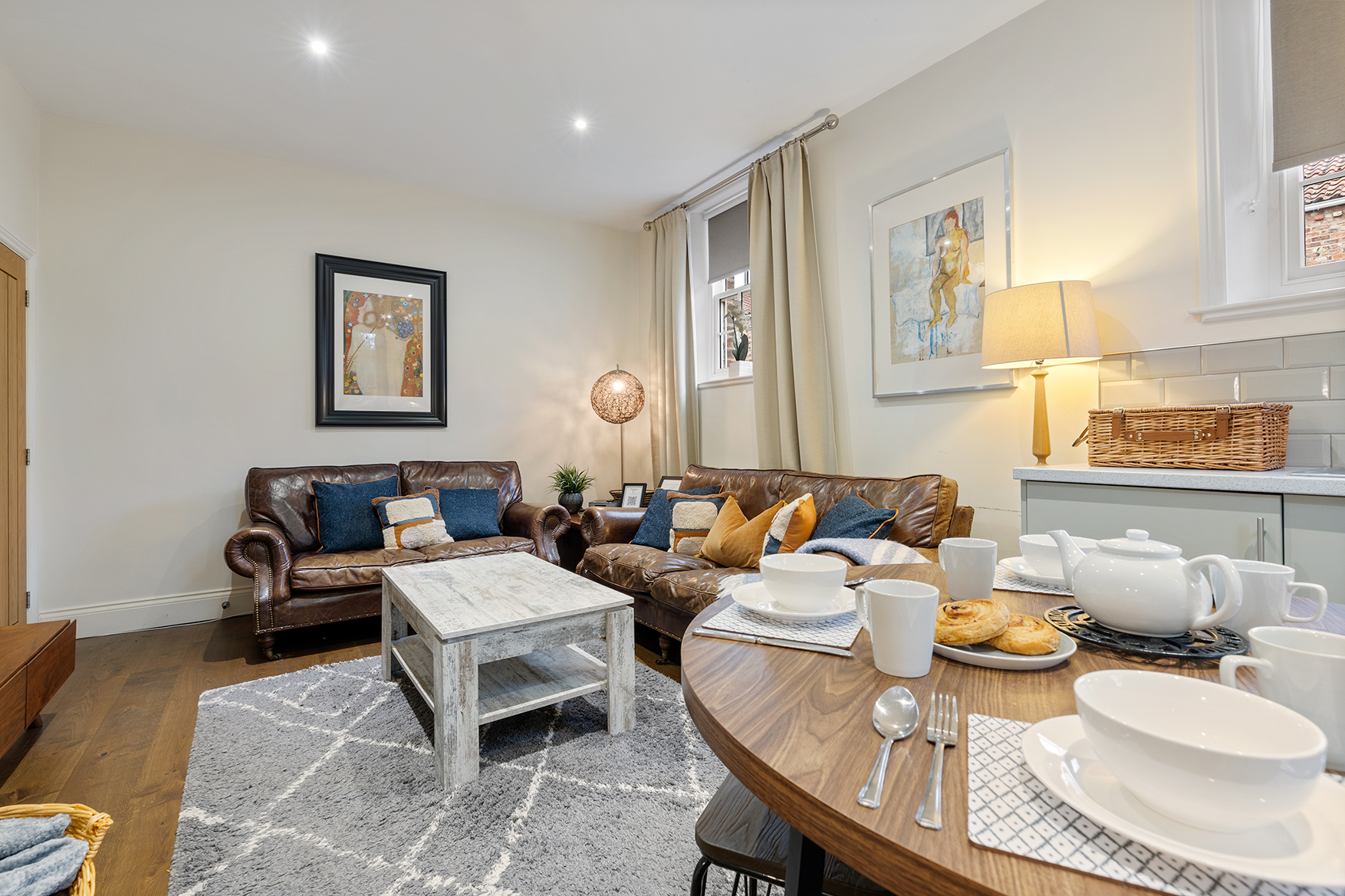 No. 5 - Chestnut Cottage - Pass the Keys serviced apartment - Middlethorpe - VivreStays