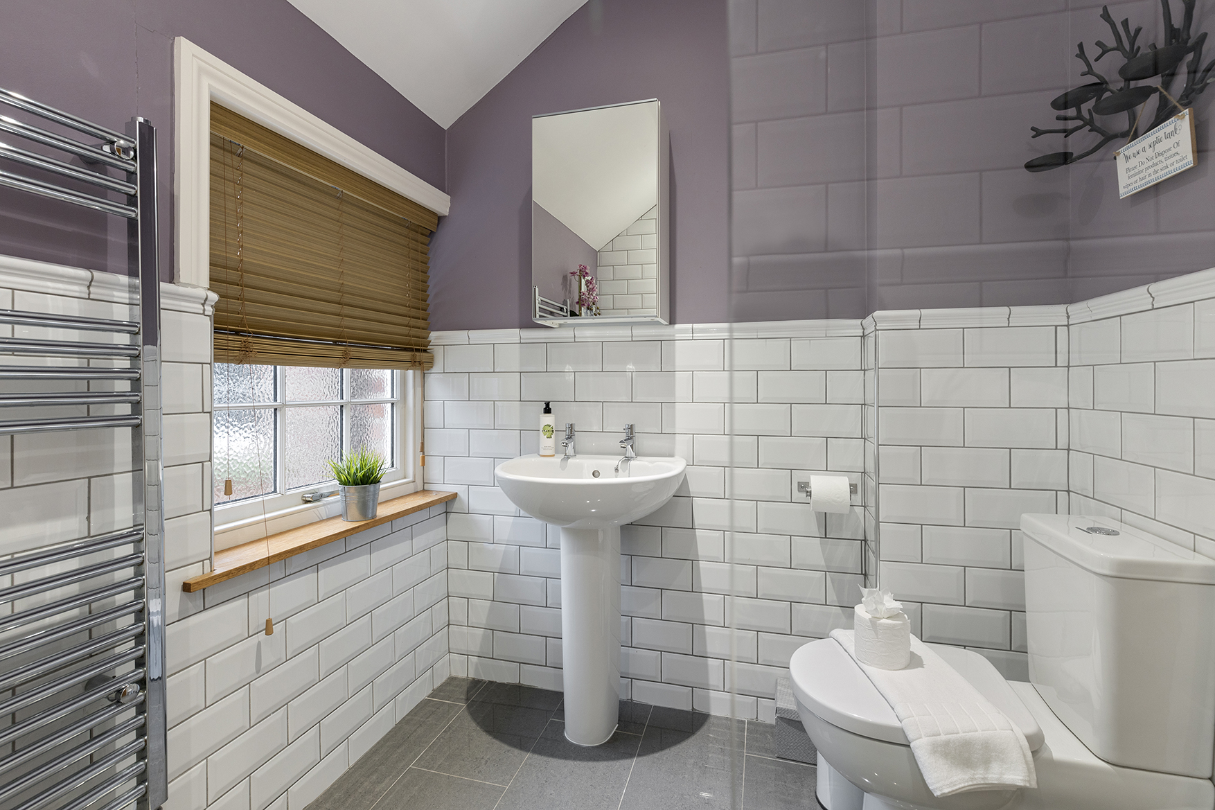 No. 6 - Wisteria Cottage - Pass the Keys in 6 Middlethorpe Cottages, Middlethorpe, York, YO23 2QB - Property image 20 - VivreStays