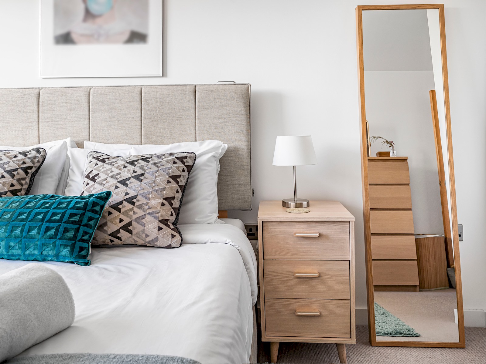 Charming Stay with a Balcony in Bow - Pass the Keys in 56 Mallard Point, 6 Rainhill Way, Bow E3 3FQ - Property image 15 - VivreStays