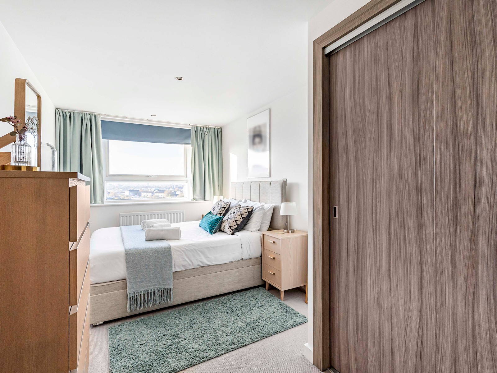 Charming Stay with a Balcony in Bow - Pass the Keys in 56 Mallard Point, 6 Rainhill Way, Bow E3 3FQ - Property image 18 - VivreStays