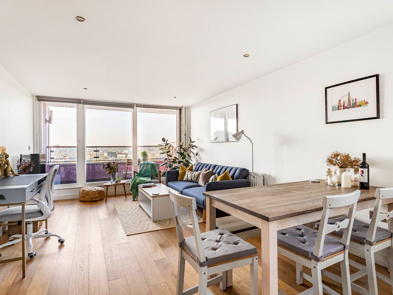 Charming Stay with a Balcony in Bow - Pass the Keys in 56 Mallard Point, 6 Rainhill Way, Bow E3 3FQ - Property image 27 - VivreStays