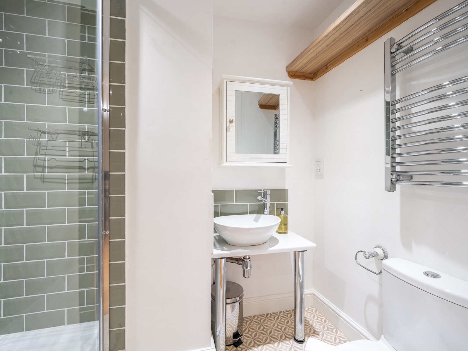 Charming 4BR Victorian Townhouse - Central Oxford - Pass the Keys in 86 St Mary's Road OX4 1QD - Property image 9 - VivreStays