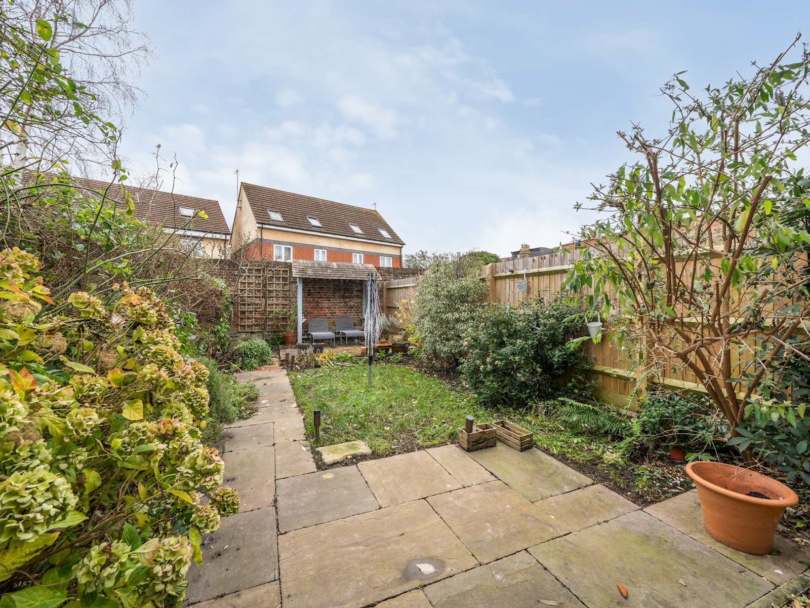 Charming 4BR Victorian Townhouse - Central Oxford - Pass the Keys in 86 St Mary's Road OX4 1QD - Property image 18 - VivreStays